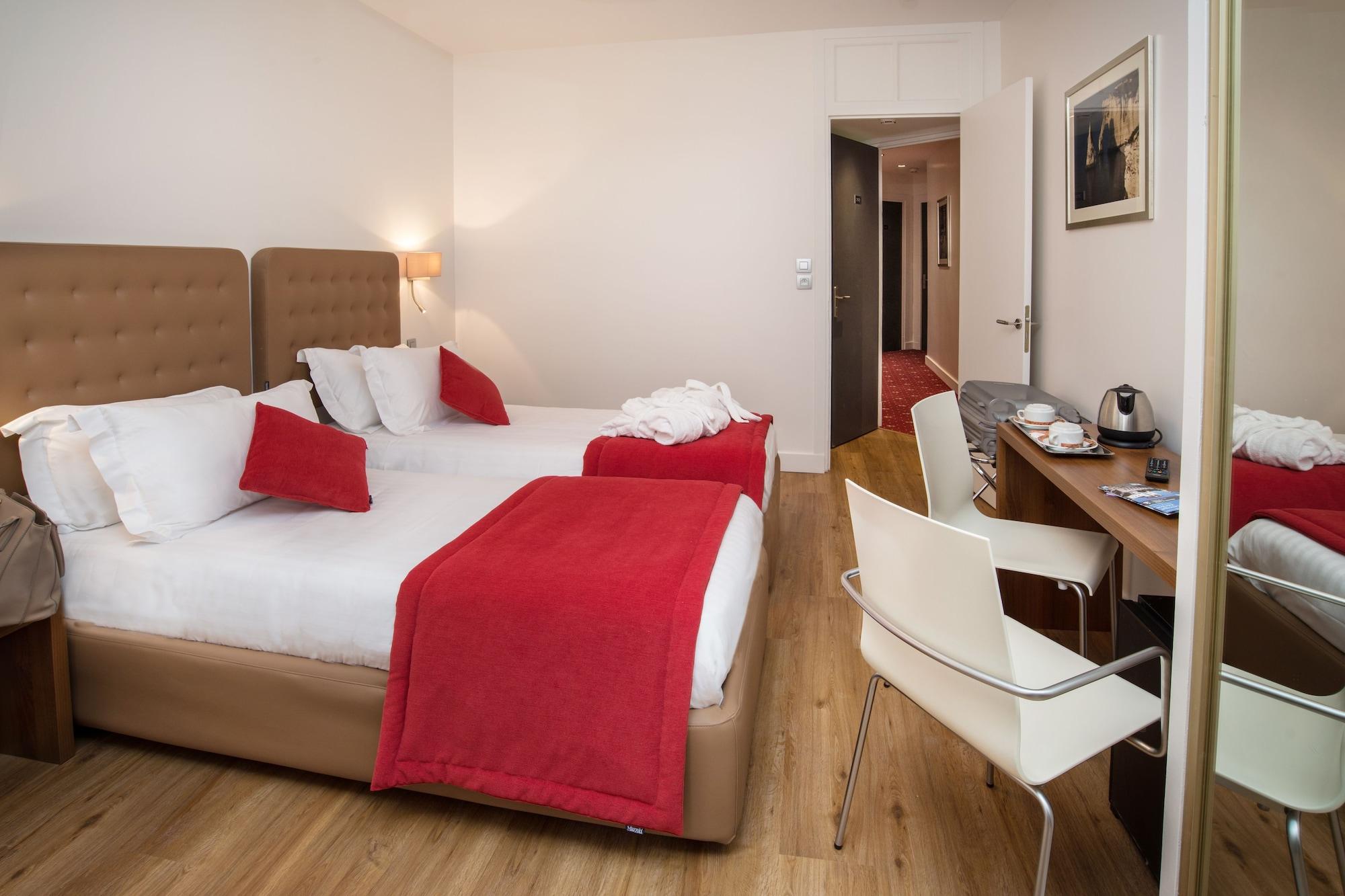 Hotel De France 3*