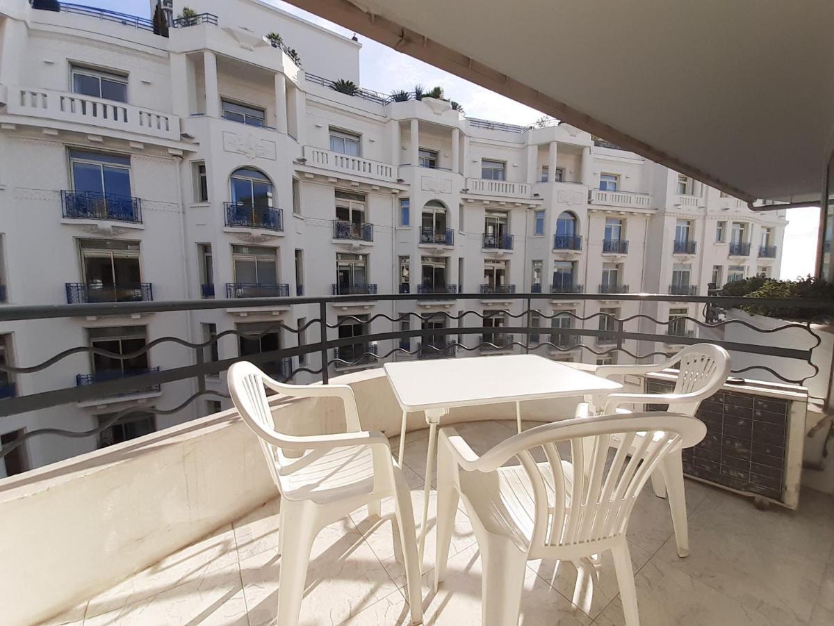 Palais Des Iles * Cannes