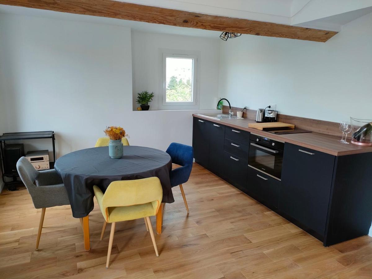 3 Rooms, 2 Bathrooms, In A Villa. Lightfull, Quiet And Charm Cannes