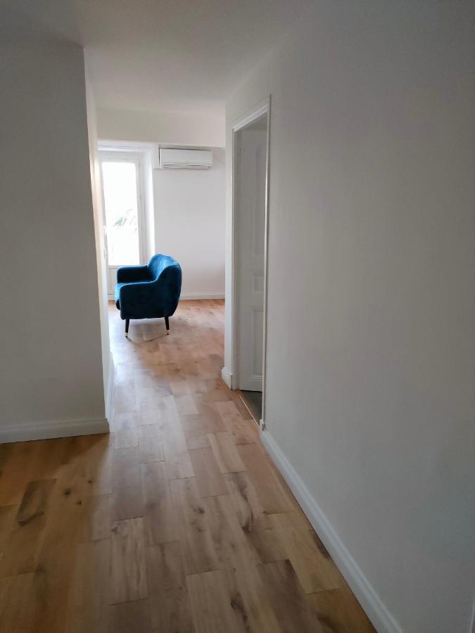 3 Rooms, 2 Bathrooms, In A Villa. Lightfull, Quiet And Charm * Cannes