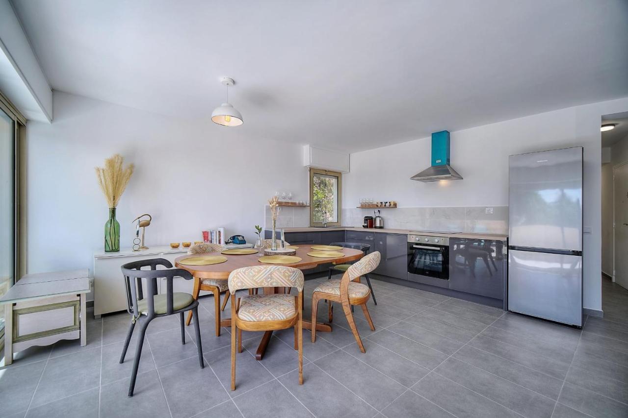 Appartement Immogroom - Vue - Piscine - Terrasse - Parking - Au Calme *