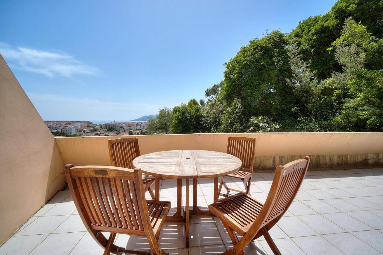 Appartement Immogroom - Vue - Piscine - Terrasse - Parking - Au Calme *