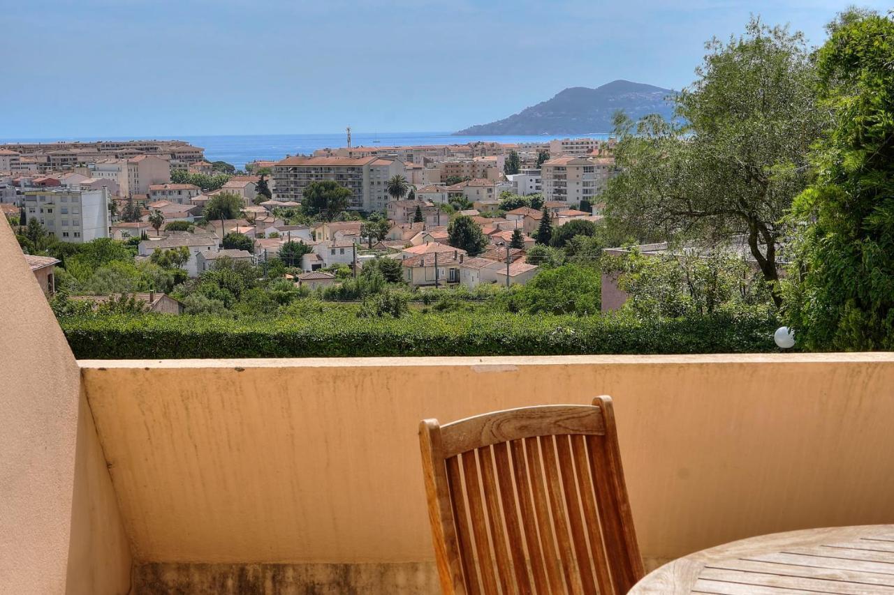 Appartement Immogroom - Vue - Piscine - Terrasse - Parking - Au Calme *