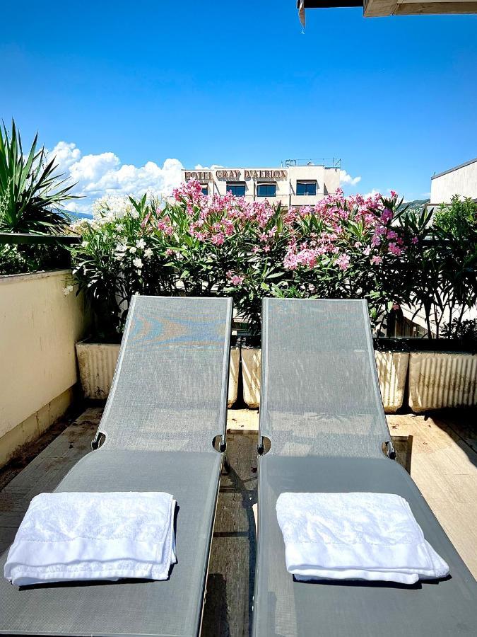 Grand 2 Pieces Gray D'albion Cannes