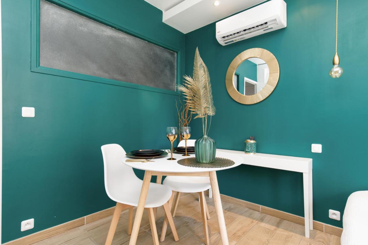 Apartment And - *