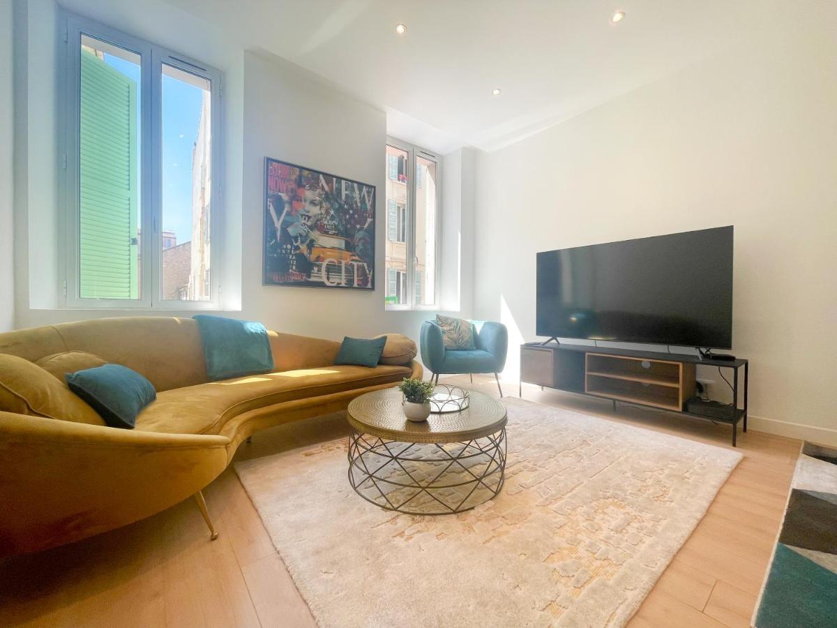 Luxury Apartamento *