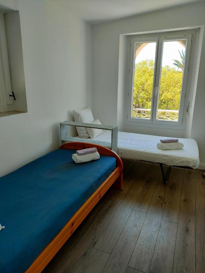 Apartment 3 Rooms, 2 Bathrooms, In A Villa. Lightfull, Quiet And Charm Cannes