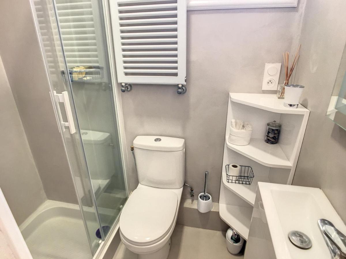 2 Bedroom, 2 Bathrooms Suquet With Sea View 314 Cannes