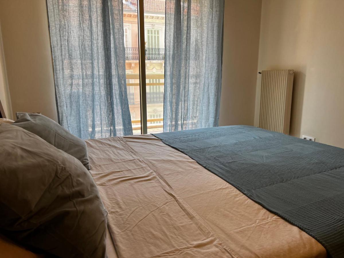 Mimosas -2 Rooms-terrace-city Center -air Conditioning Appartement *