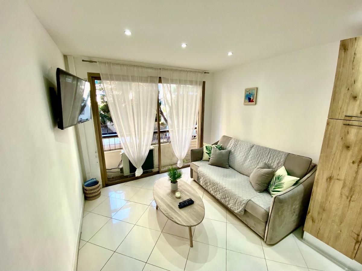 Rue Lacour By Scls Locations Cannes