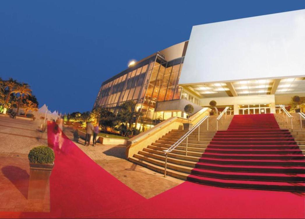 Rue Lacour By Scls Locations * Cannes