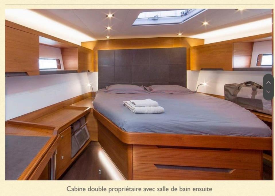 Voilier Luxe Face Au Palais Botel *