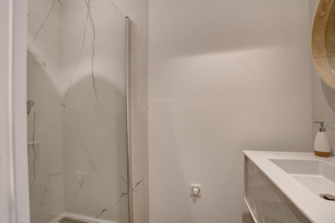 Jej1-two Bedrooms Center Cannes