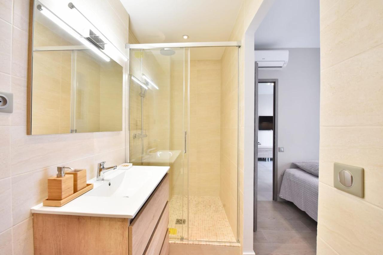 Appartement 3-room In The Heart Of *