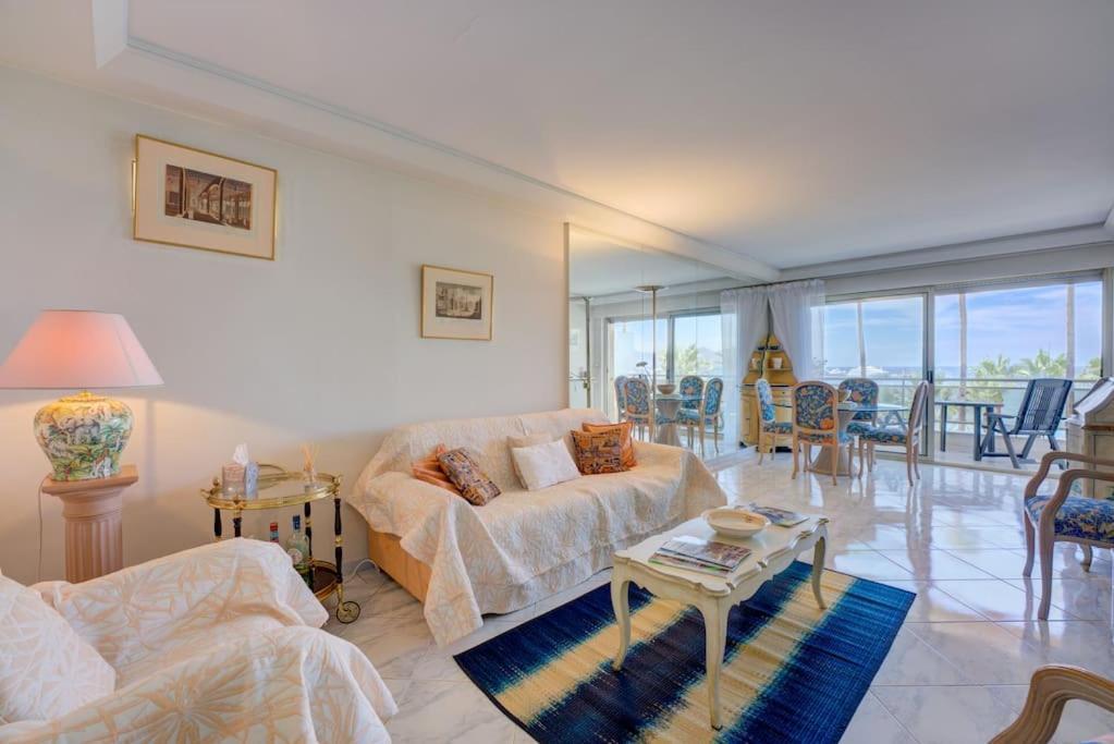 New Listing - Amazing Views, 1-bed * Cannes