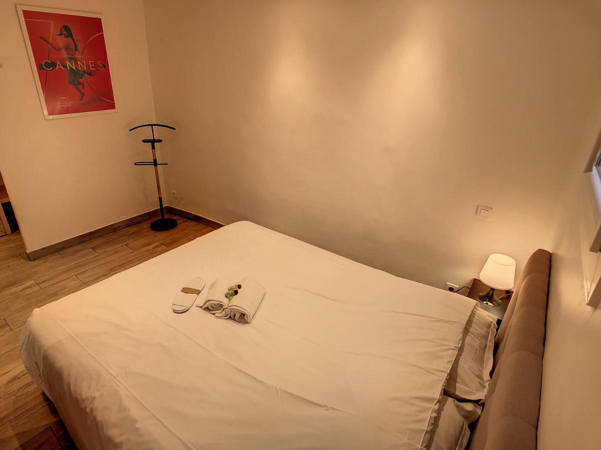 1 Bedroom Forville, 4 Min Palais,plages,croisette Apartment