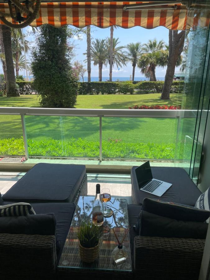 4-star Beachfront Appartment- Sea View Apartment Cannes