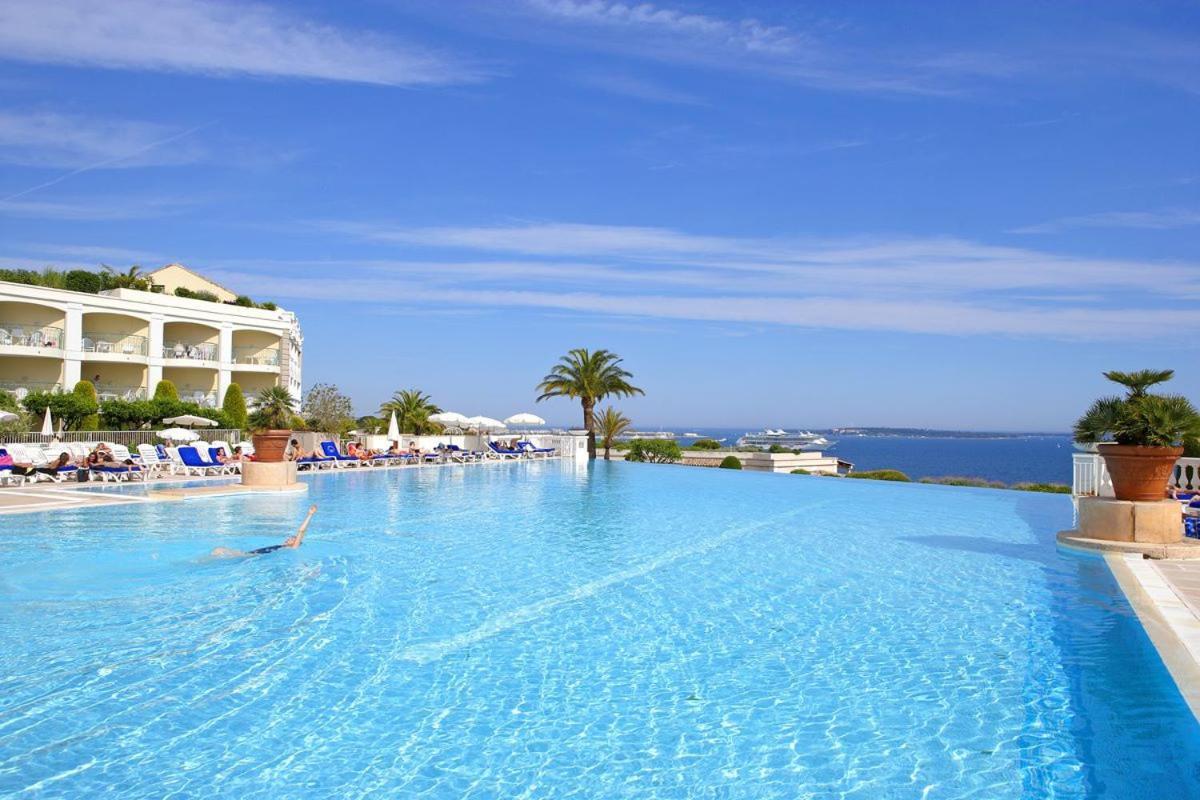 Exceptionnel Sur Vue Piscine Apartment