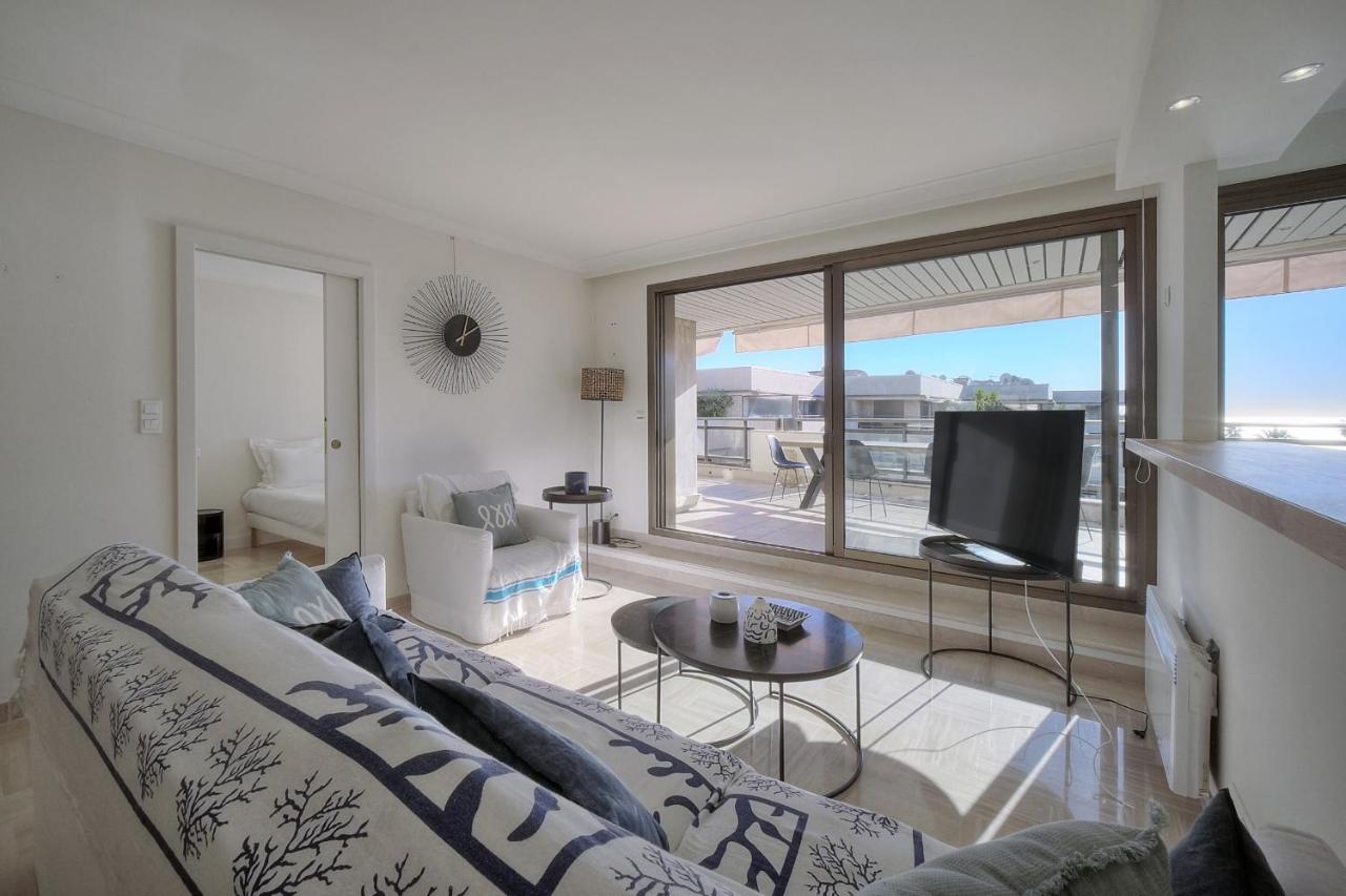 Holiday home Ref 1174 - With Sea View *