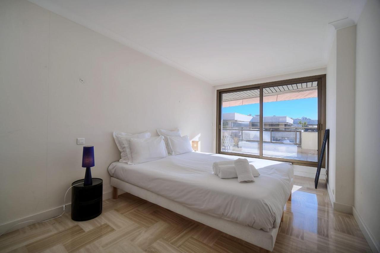 Ref 1174 - With Sea View * Cannes