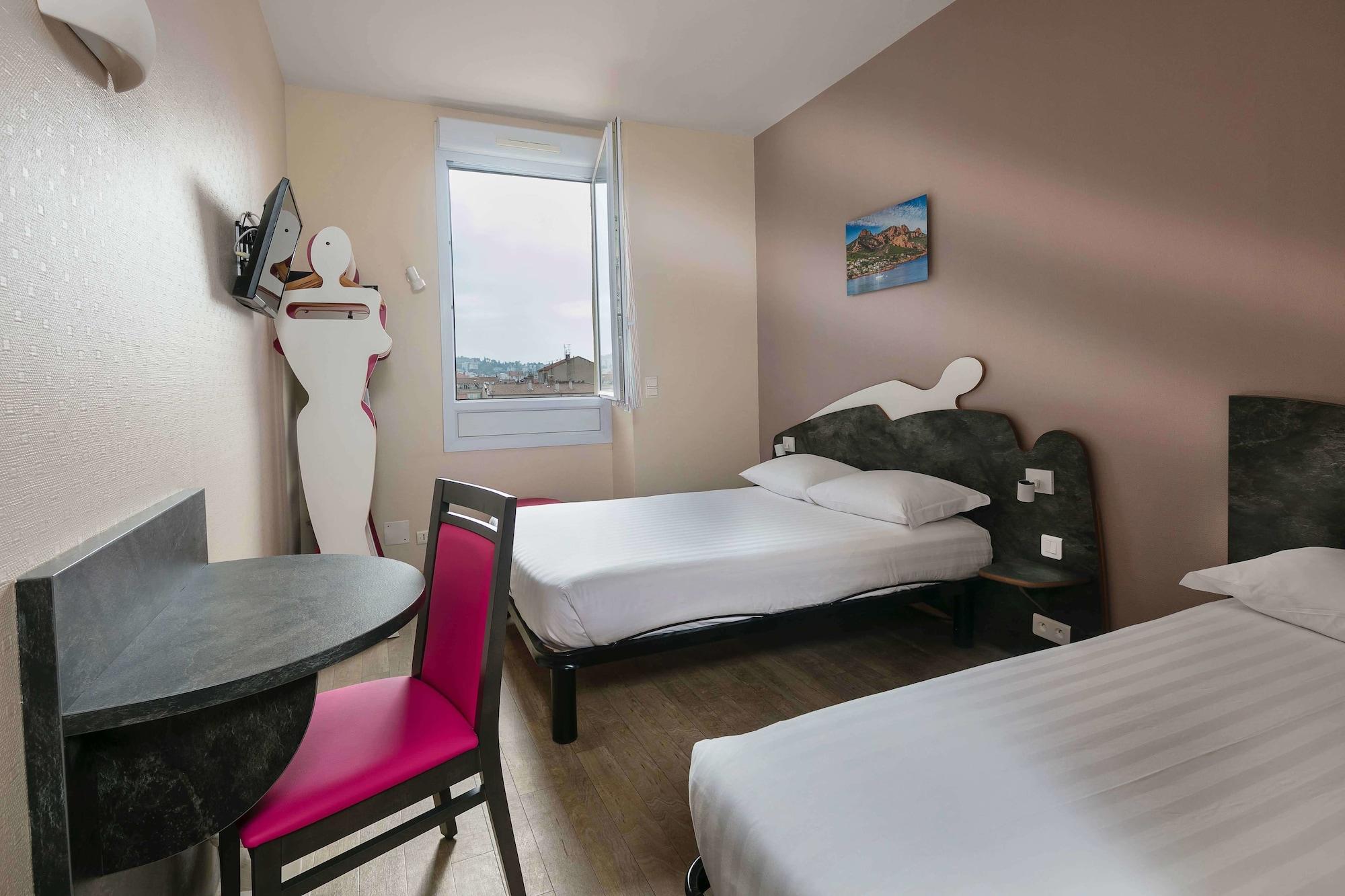 Hotel L'esterel 2*