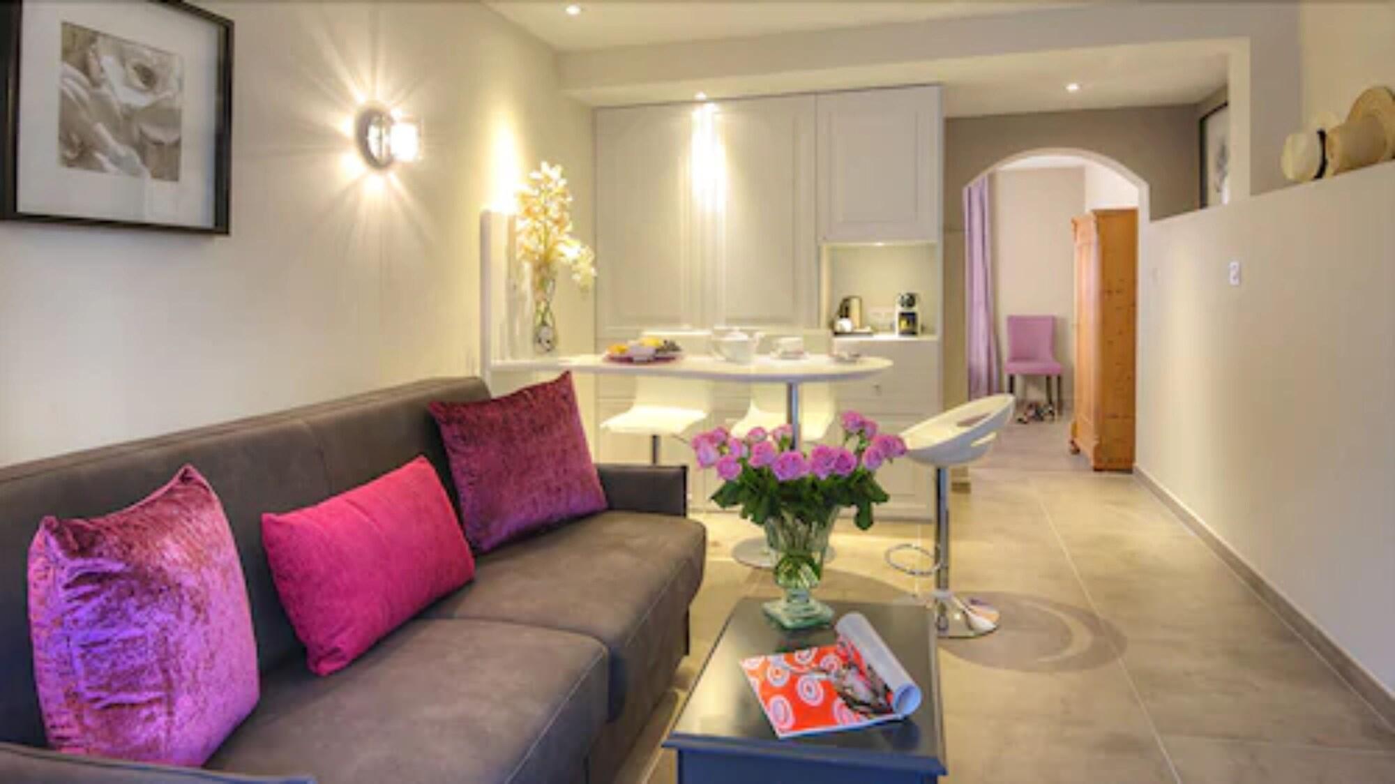 Hotel La Bastide De L'oliveraie 4*