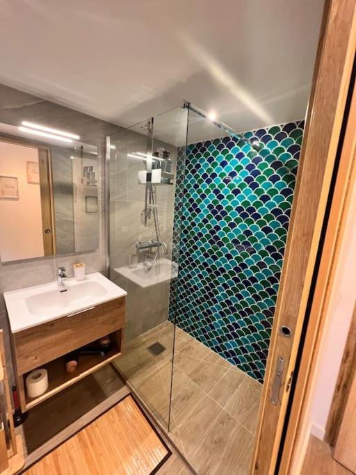 Appartement De Nana 10 - Hypercentre, Rue Meynadier, Palais & Plage, Clim, Wifi *
