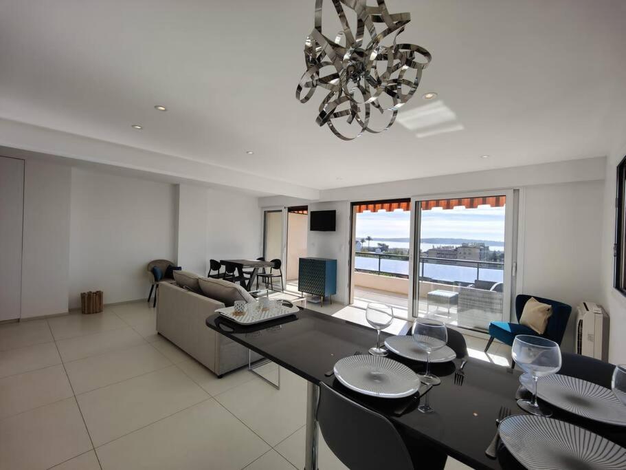Vue T2 61m²+ Parking Cannes