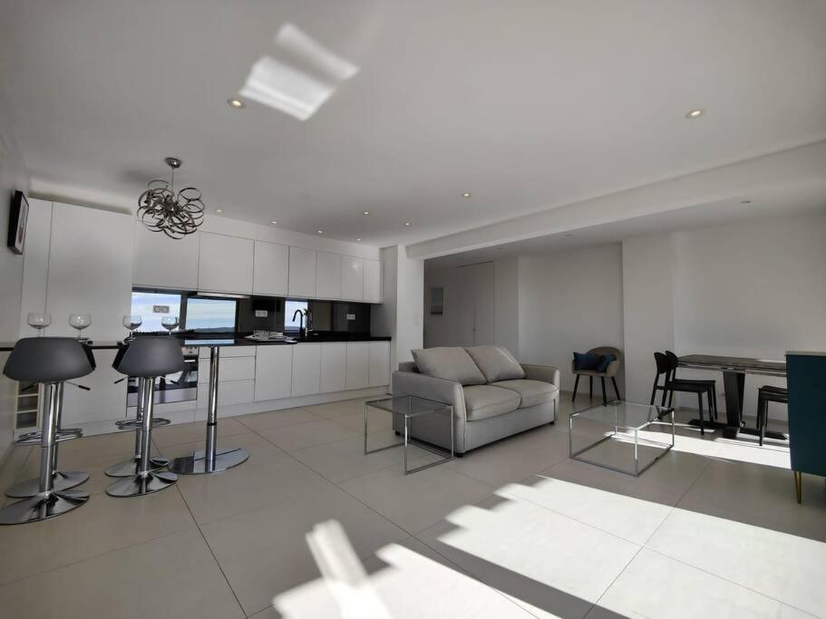 Vue T2 61m²+ Parking Apartment Cannes