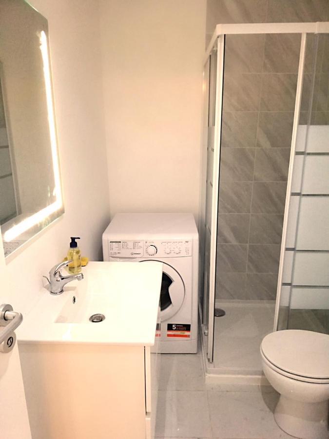 3 Pieces Piscine Proche Et Appartement