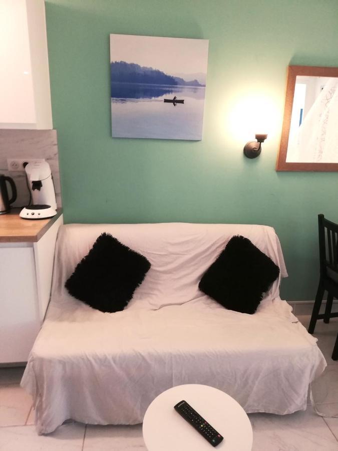3 Pieces Piscine Proche Et *