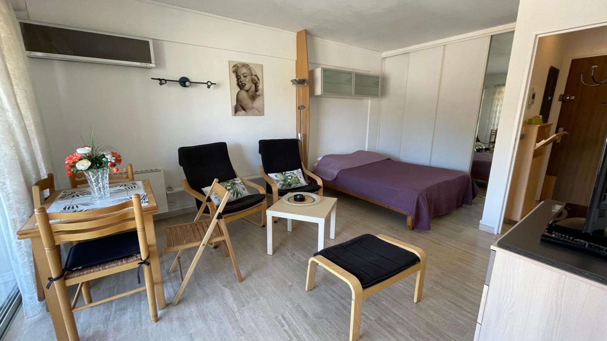 Comfortable Near The Beaches *