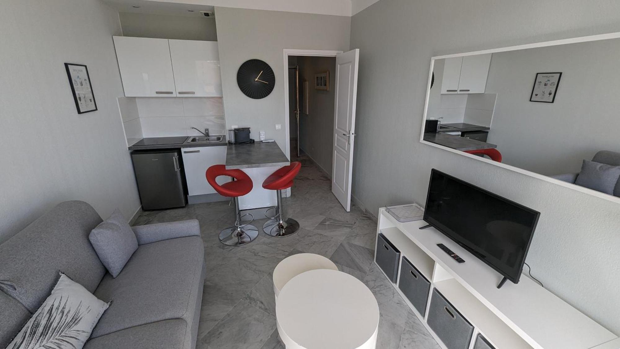 Esperance Apartment