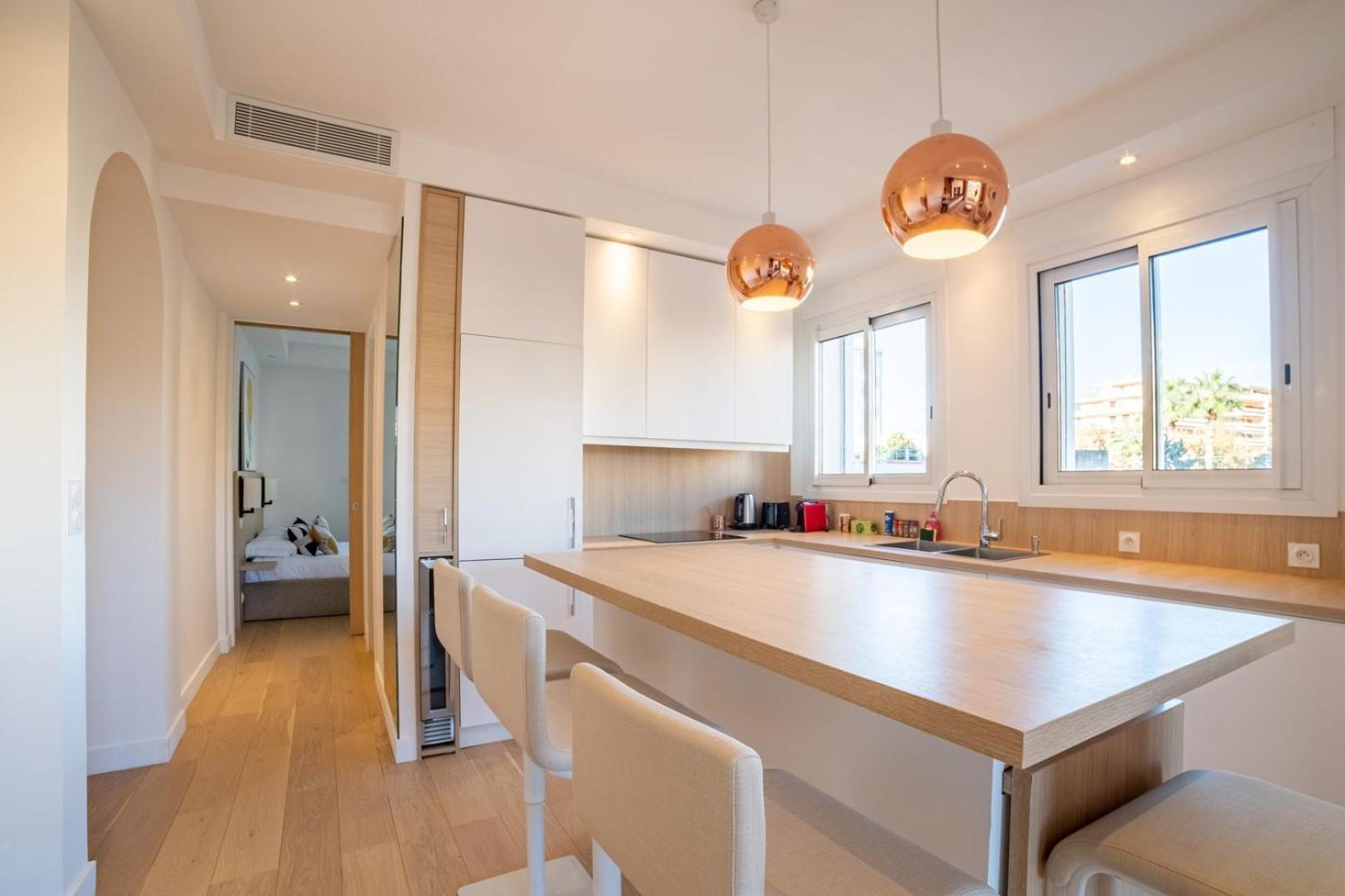 Apartment C3 - 1 Bdr Blvd Croisette Henri Iv - Ac & Balcony *