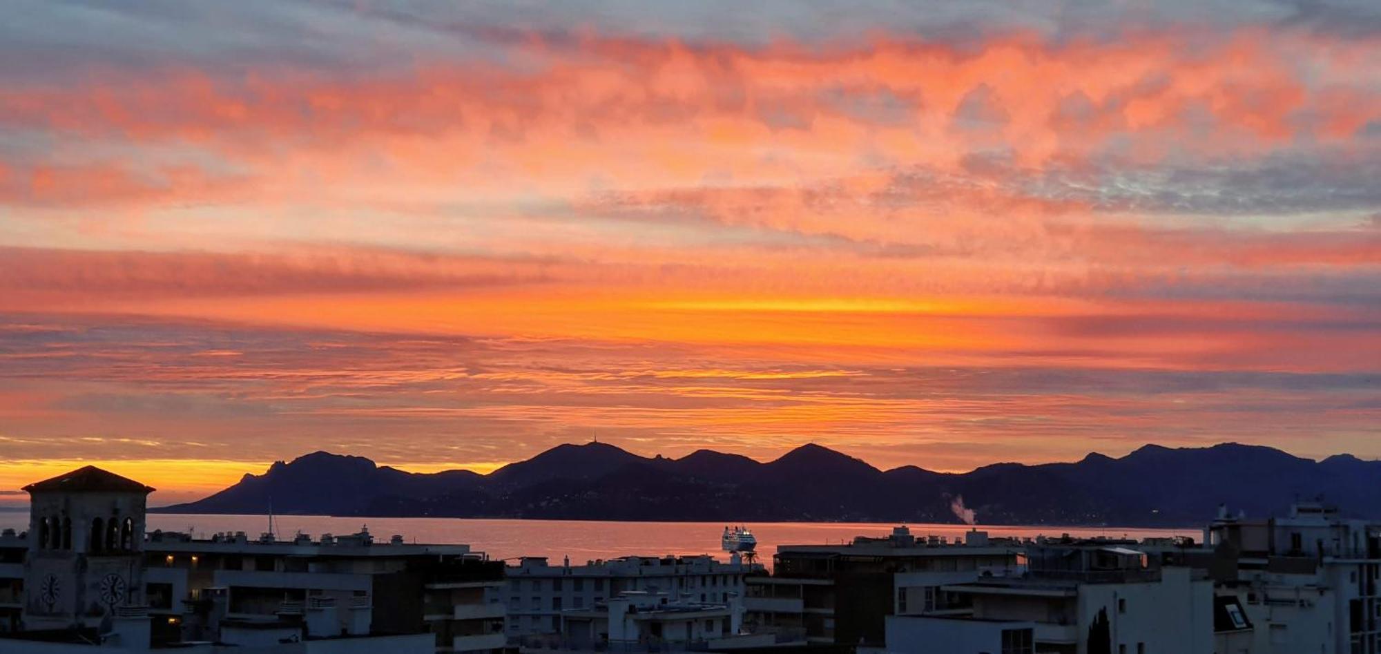 Apartment Sur Le Toit - Vue Exceptionnelle *