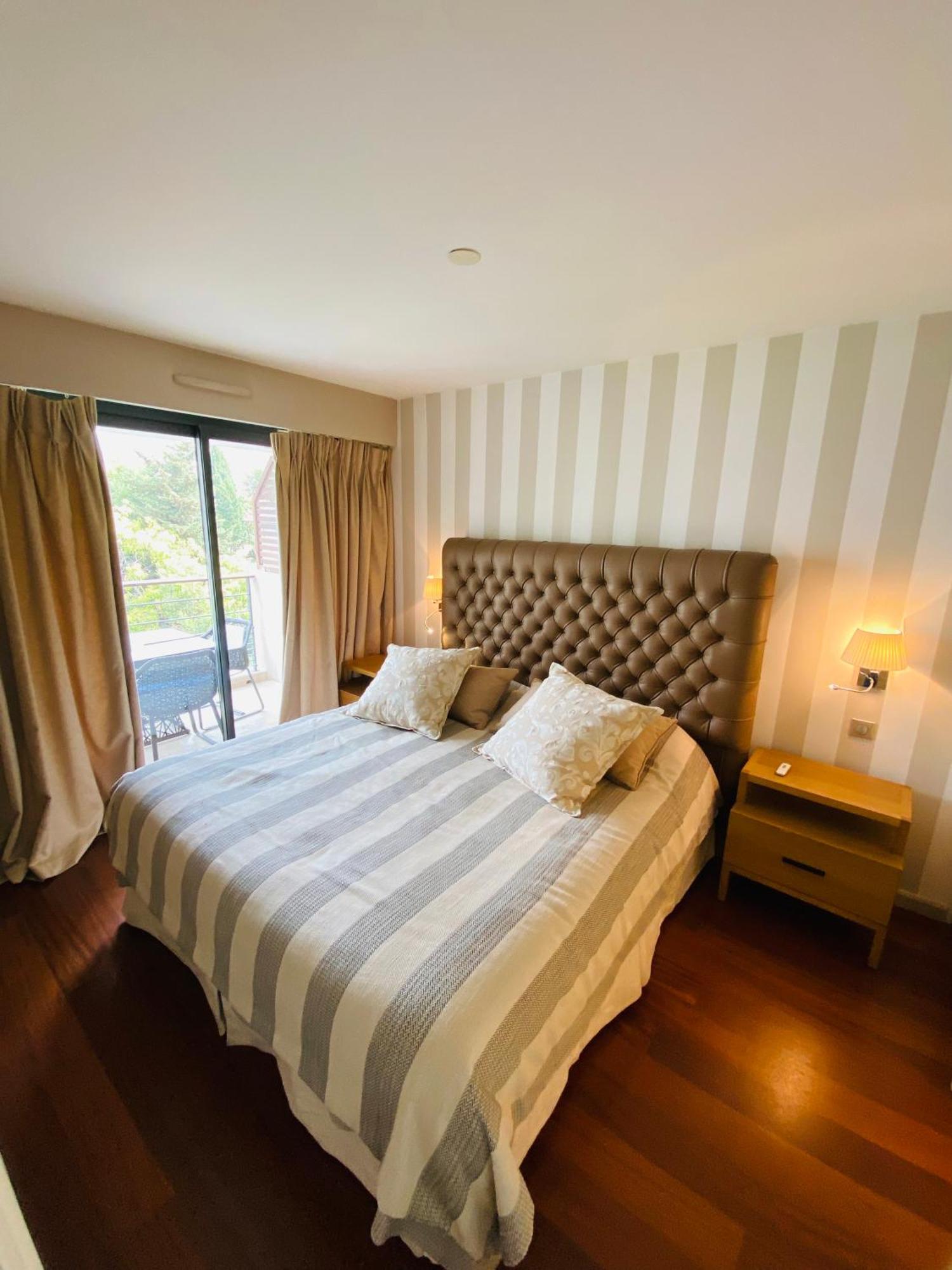 Aparthotel Carlton Riviera