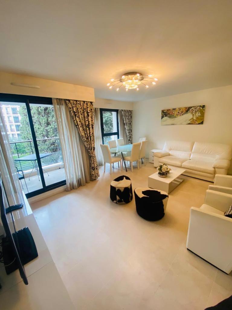 Carlton Riviera Aparthotel Cannes
