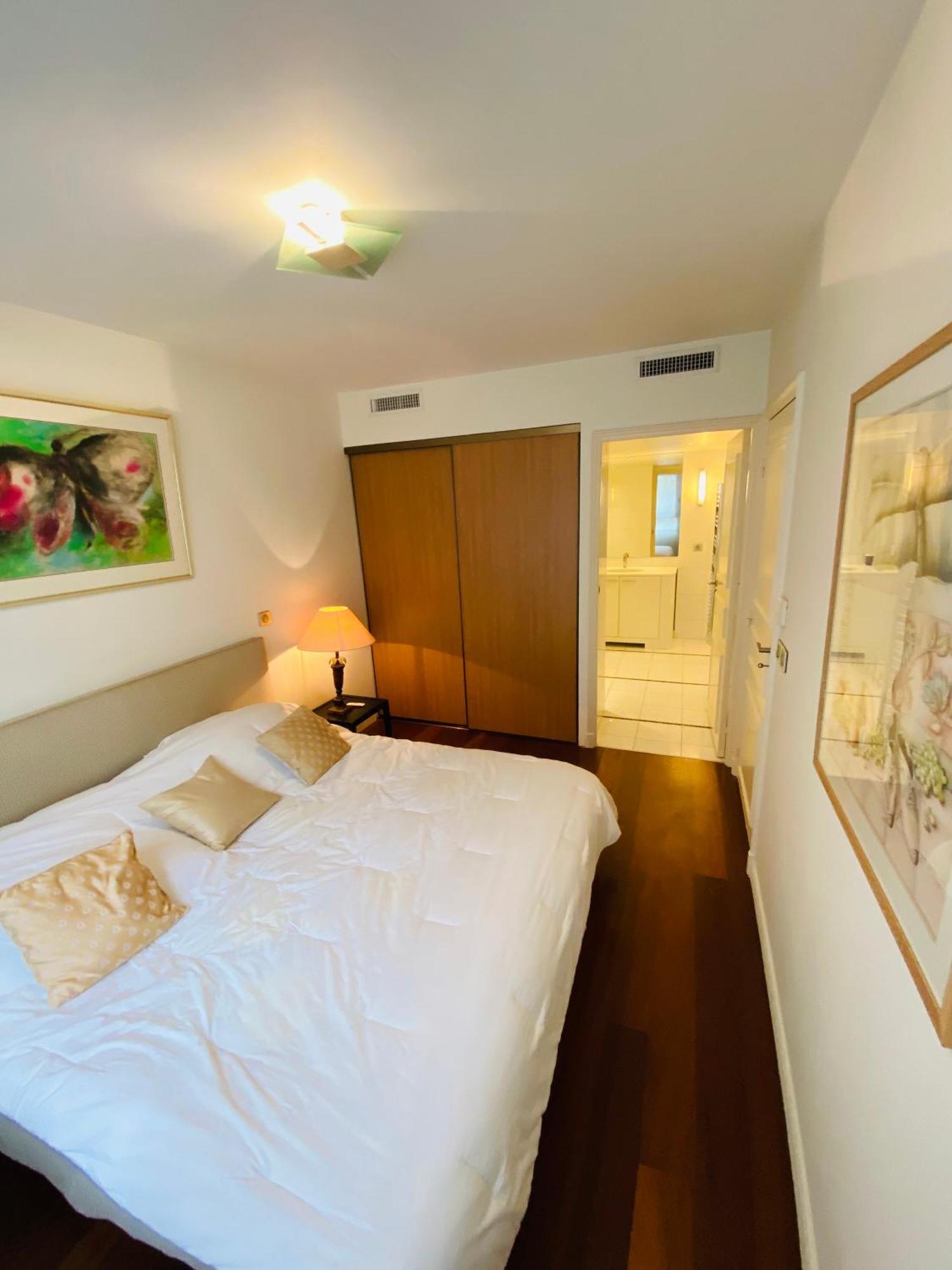 Carlton Riviera Aparthotel