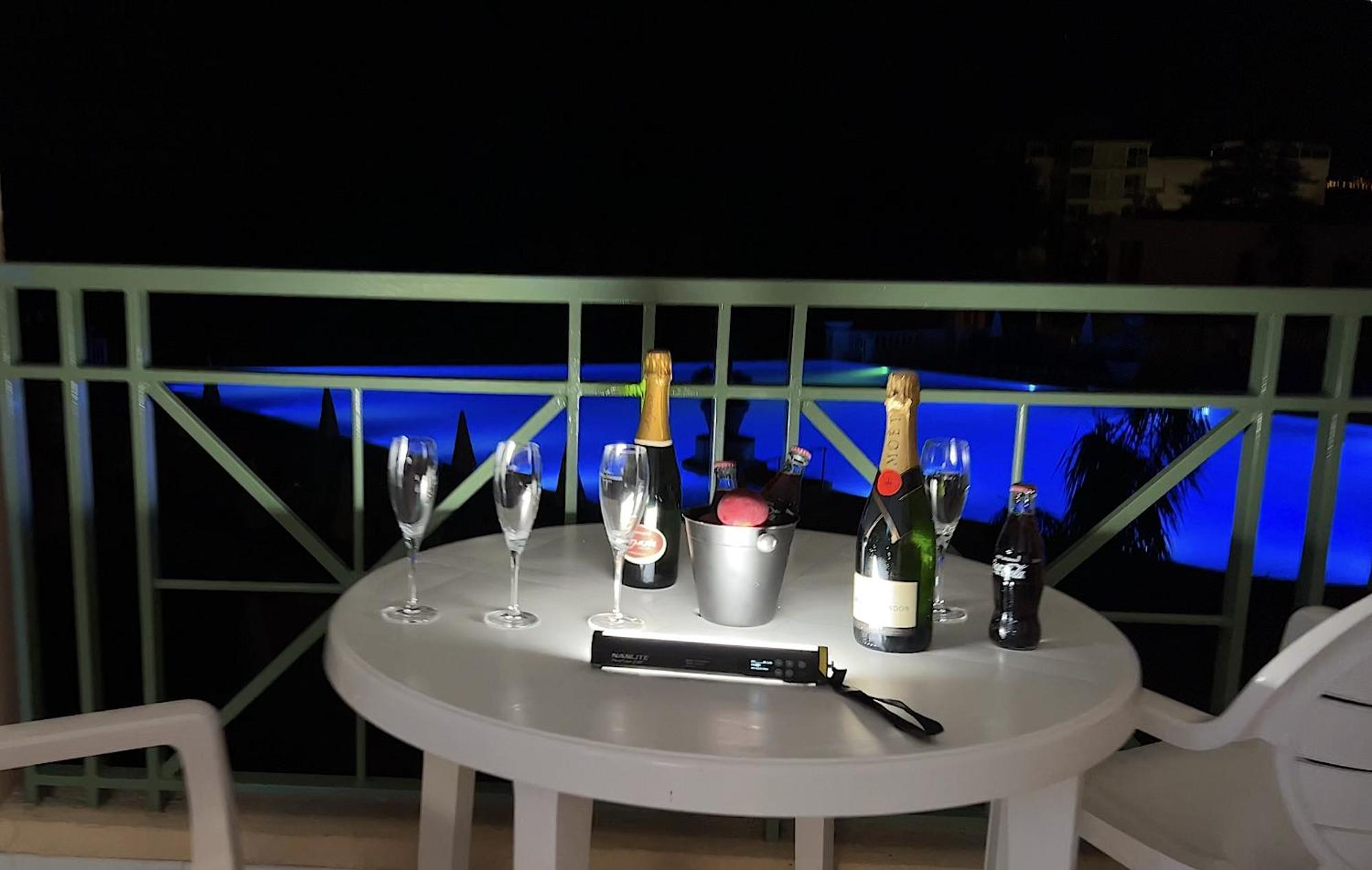Exceptionnel Sur Vue Piscine * Cannes