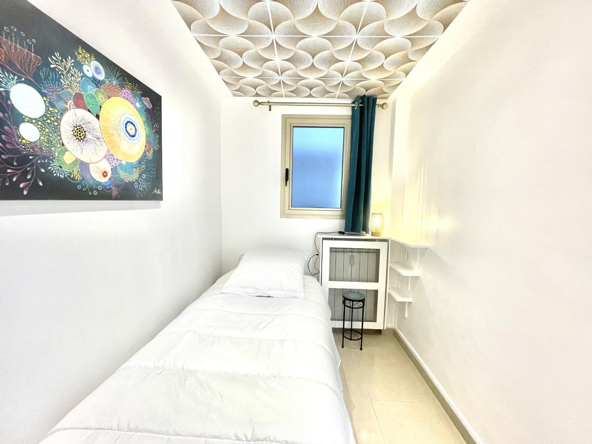 Apartment Colony 2 *