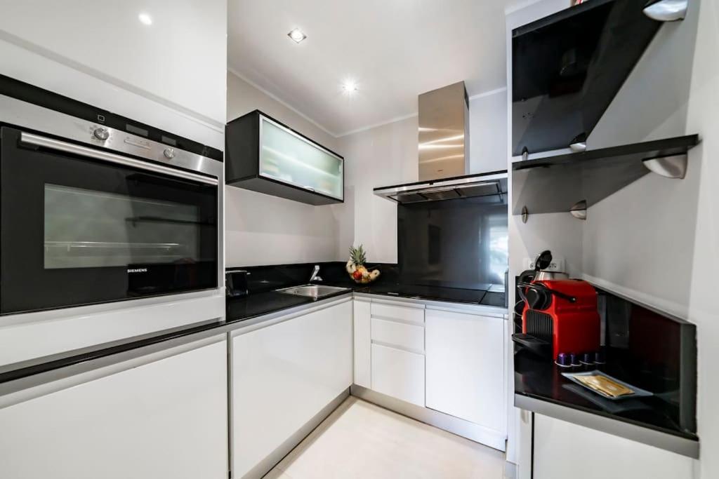 Superbe Croisette 3 Pieces Apartment Cannes