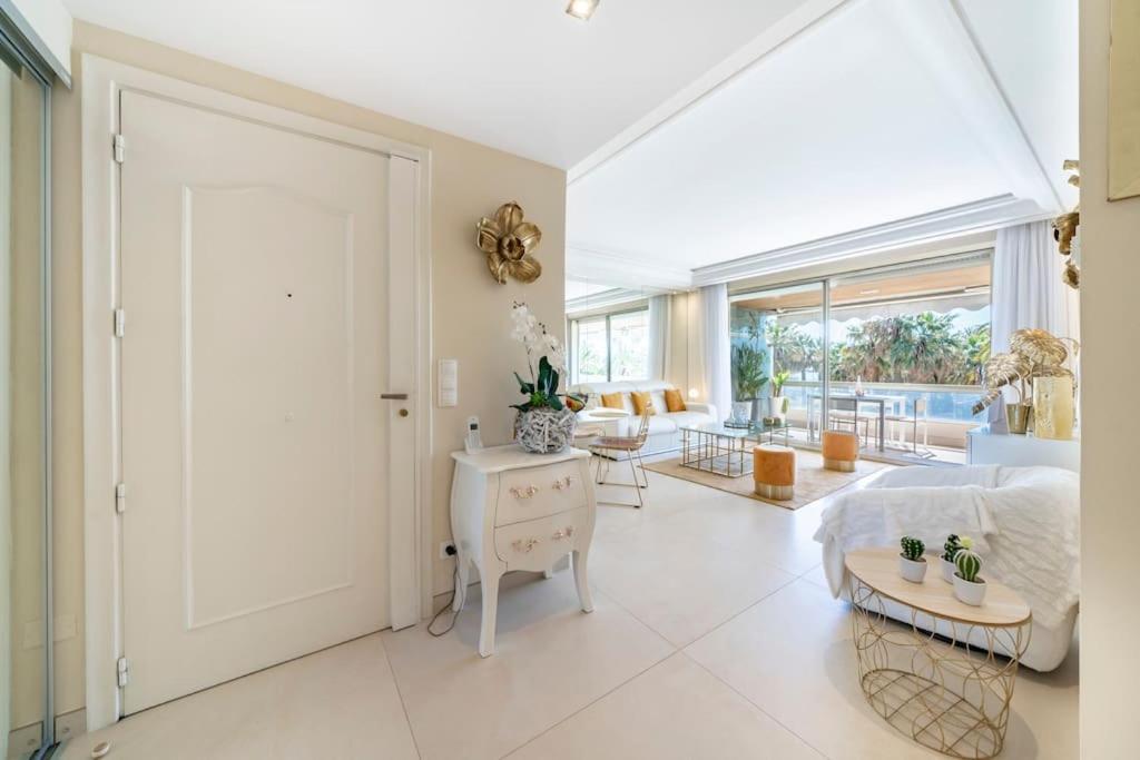 Superbe Croisette 3 Pieces Apartment Cannes