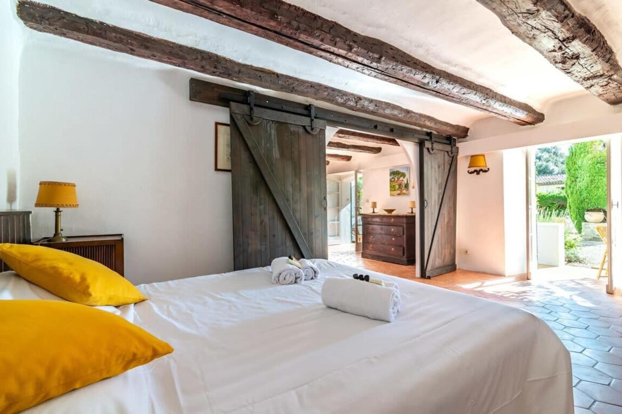 Apartment Caldana Furnished Flat Cannes