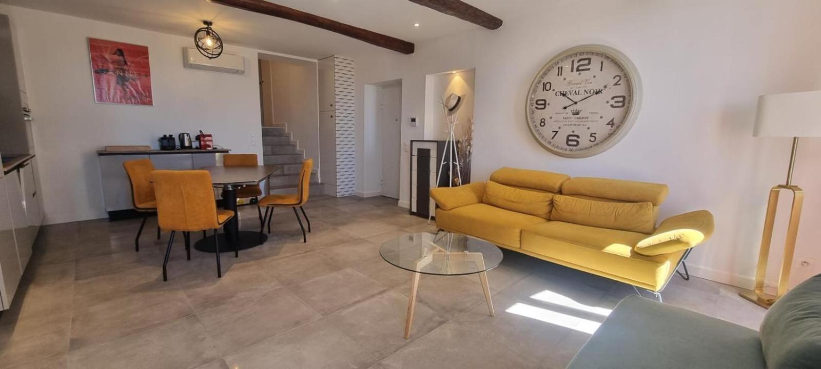 M.m.r. Gioma Apartment