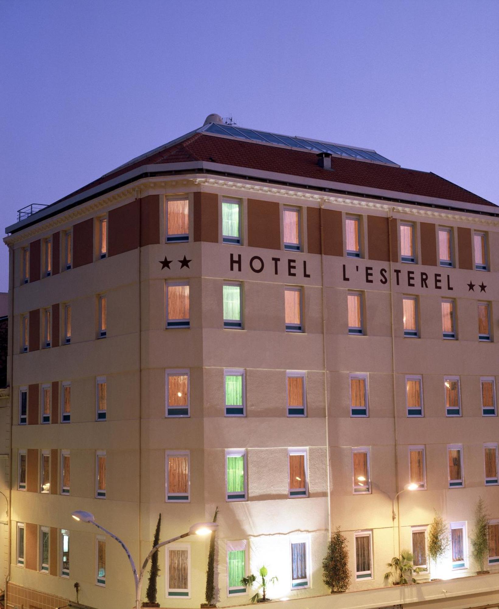 Hotel L'esterel 2*