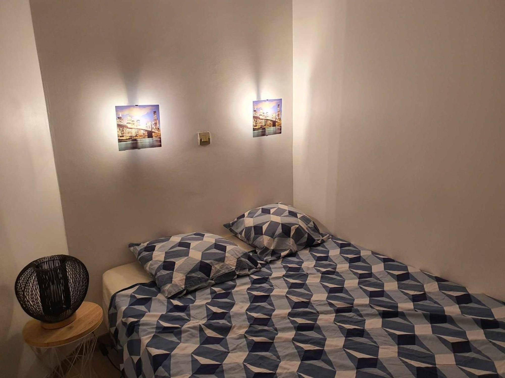 Apartment Cyrnos *