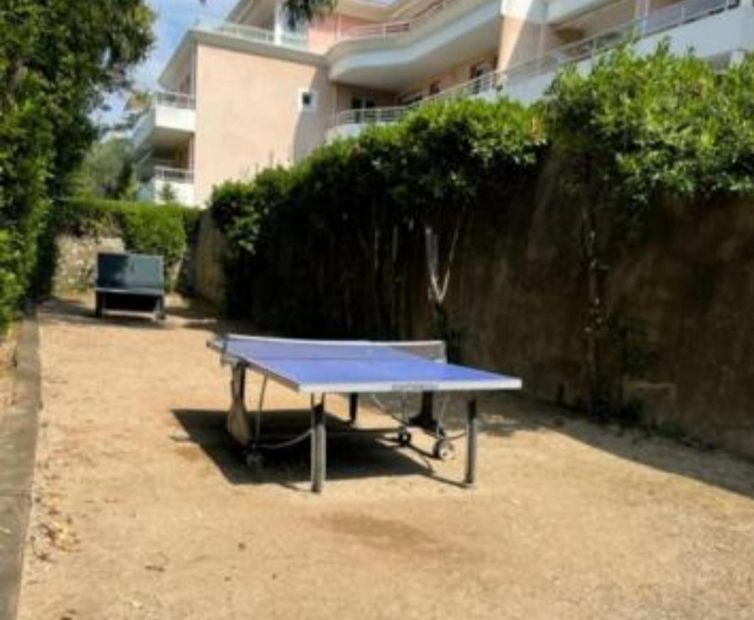 Apartment Magnifique Et Grand Studio, Piscine, Parking, Tres Calme De Standing