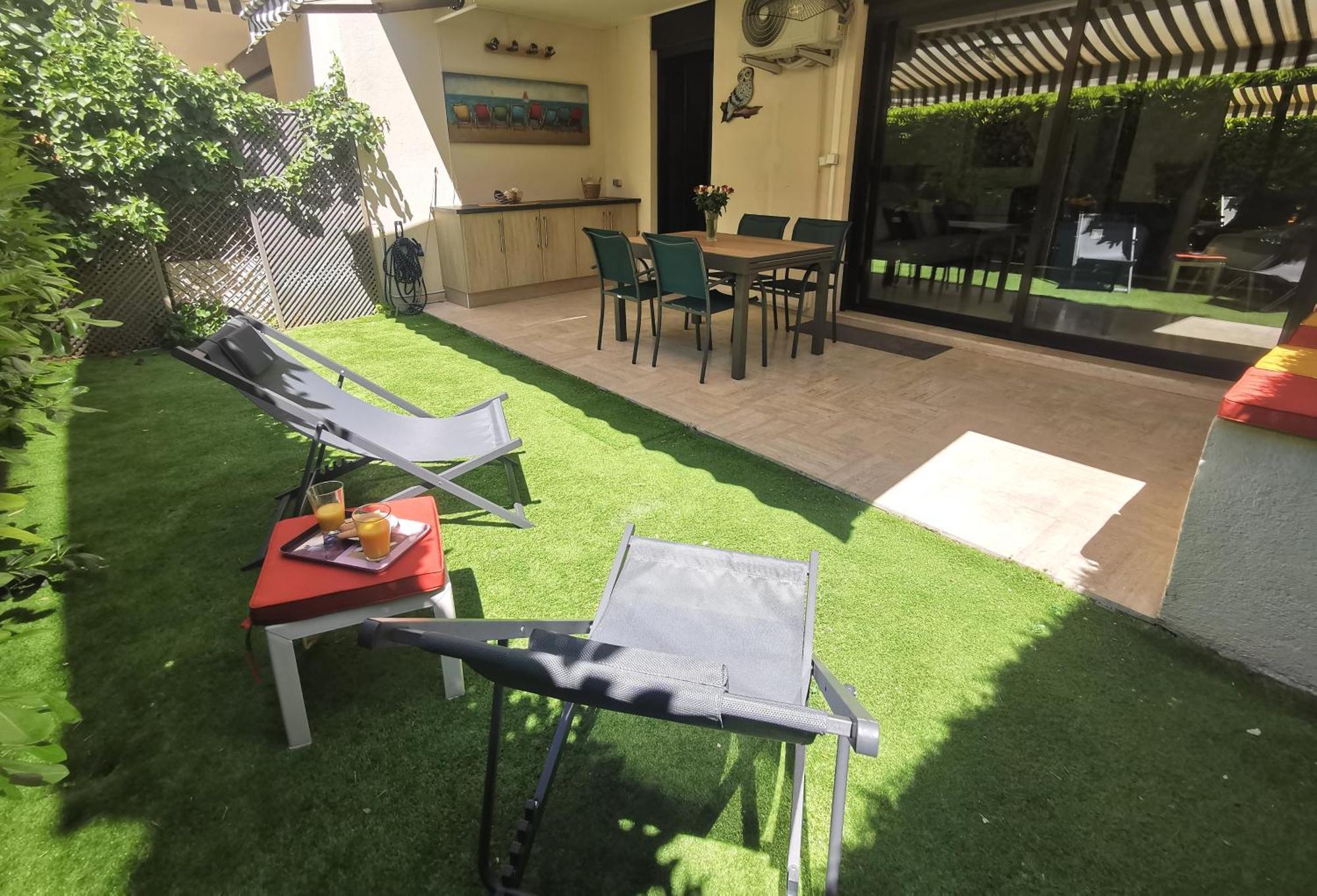 Magnifique Et Grand Studio, Piscine, Parking, Tres Calme De Standing Cannes