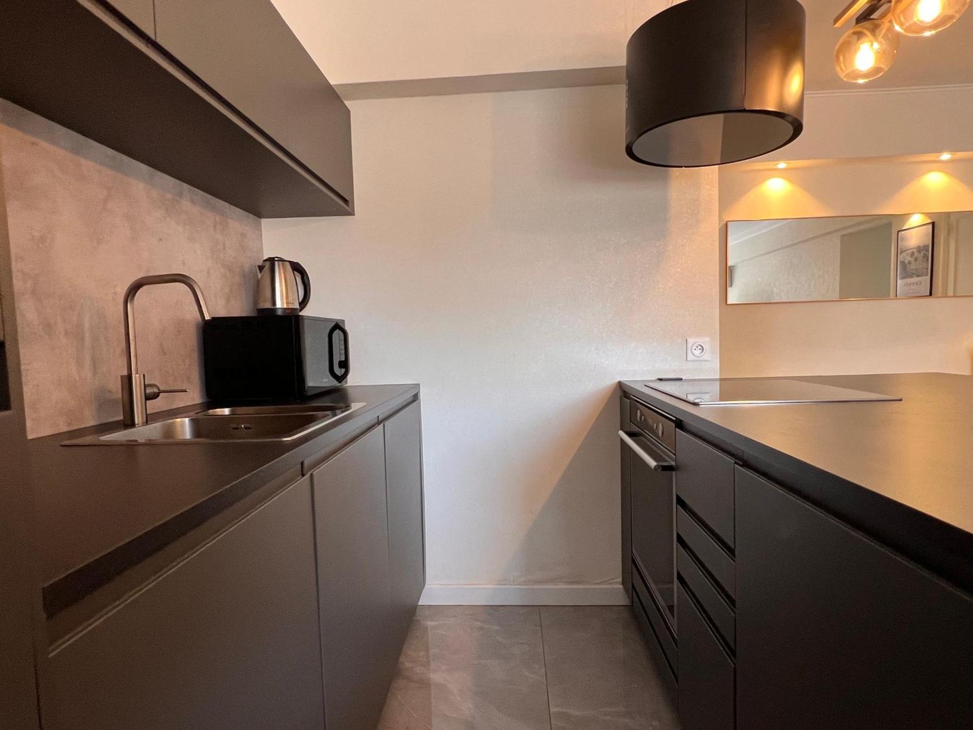 Les Arenes - Centre, 2 Pieces Recemment Renove De 45 M2 Avec Sa Terrasse De 10 M2 Appartement