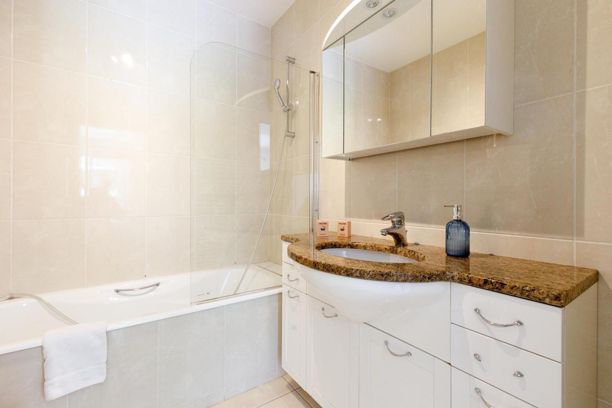 Cristal Croisette Yourhosthelper Appartement *